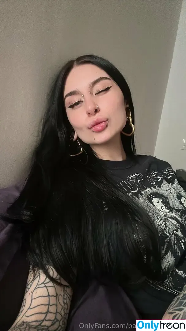 babebunnie_free голая photo #0032 (babebunnie / babesbunnie)