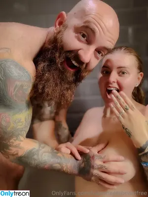babemeetsbeardfree / babemeetsbeard nude photo #0053