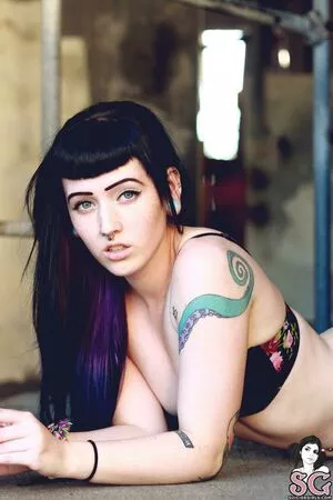 babycakes1920 / babycakes._ / cygnet suicide / pa1s_ nude photo #0021
