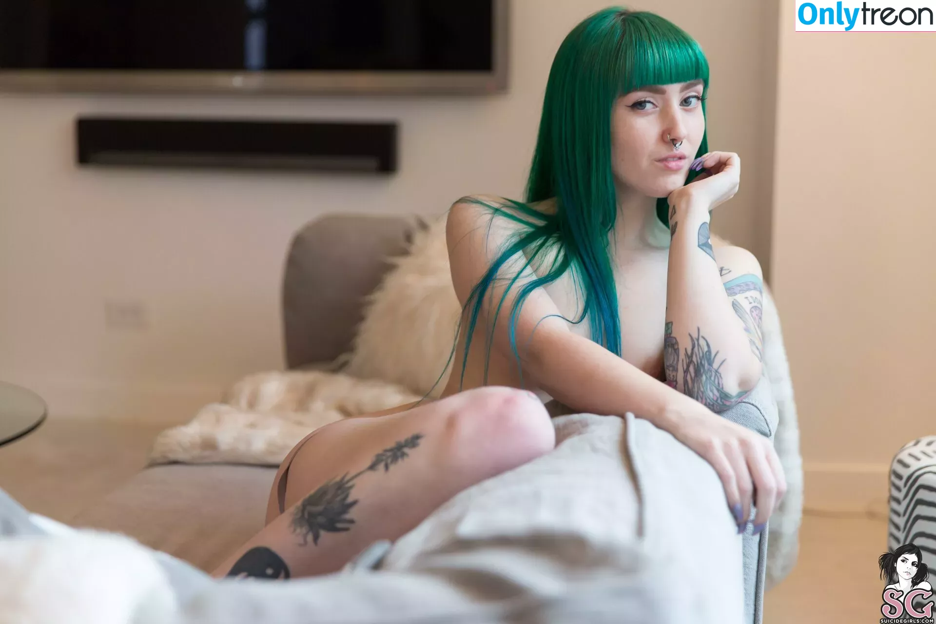 babycakes1920 nude photo #0263 (babycakes._ / cygnet suicide / pa1s_)