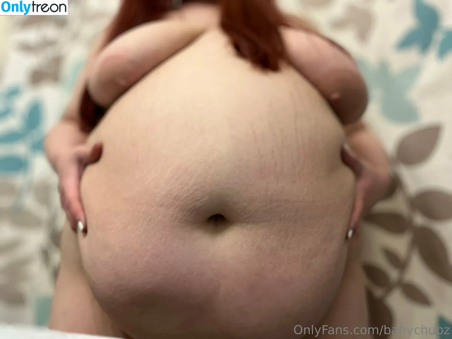 babychubz nude photo #0004 (babyychubz)