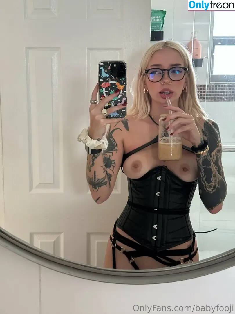 babyfooji голая photo #3607 (peachtot / peachtot.cosplay)