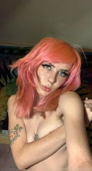 babyghouli420 / babyygiirl420 nude photo #0036