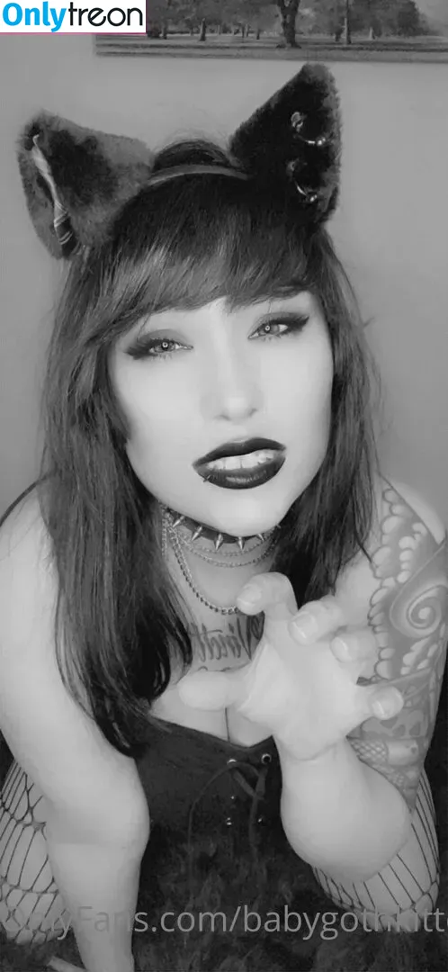 babygothkittengirl nude photo #0002 (babygoth)
