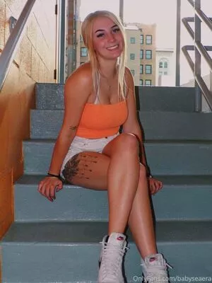 babysaraxoxo / sarasaffari__ фото голая #0148