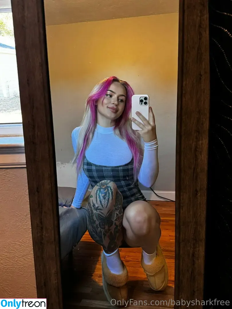 babysharkfree голая photo #0012 (black_square_tattoo_hub)