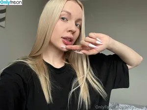 babyy_bonn / bonnnybaby nude photo #0012
