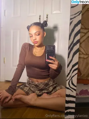 babyylanixo / babygirlcielo nude photo #0017