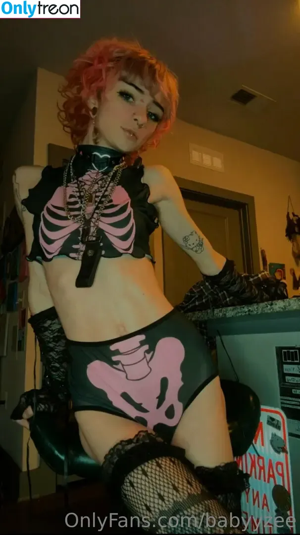 Babyyzee nude photo #0457 (babyyzee_)
