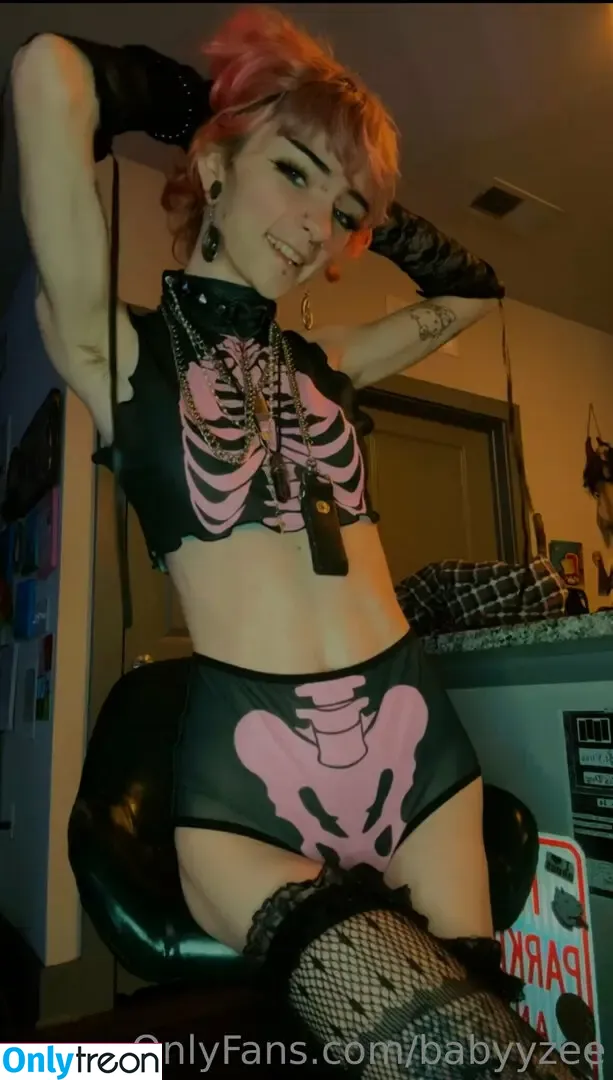 Babyyzee nude photo #0459 (babyyzee_)