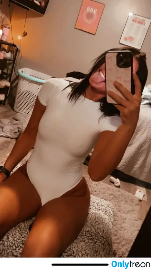 backshotkenz nude photo #0016 (_kenzzmccloskey / kenzmccloskey)