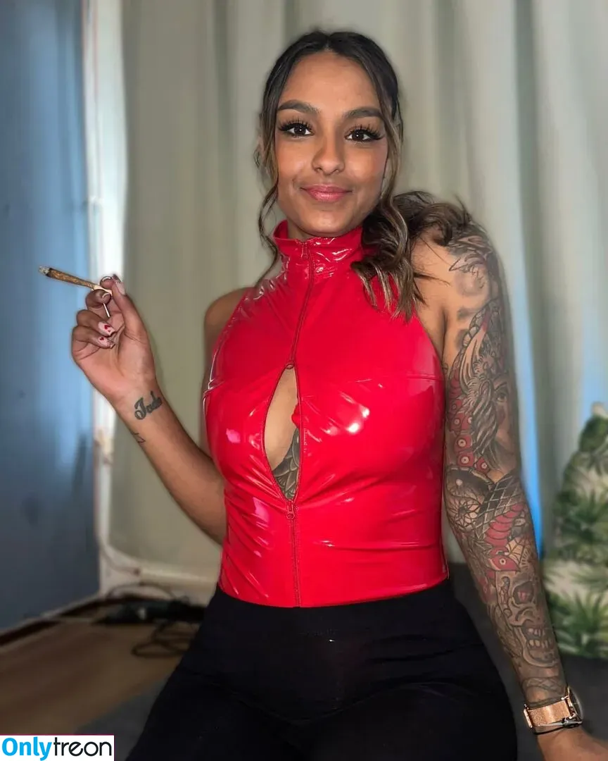 Bad Girl Kaira nude photo #0253 (Goodgirlxkaira / badgirlxkaira)