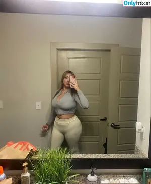 Bad.val / Vall.dlt nude photo #0003
