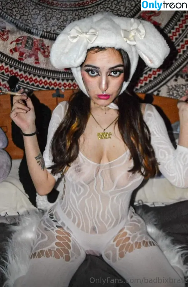Badbixbrart голая photo #0044 (Badbixbratz)
