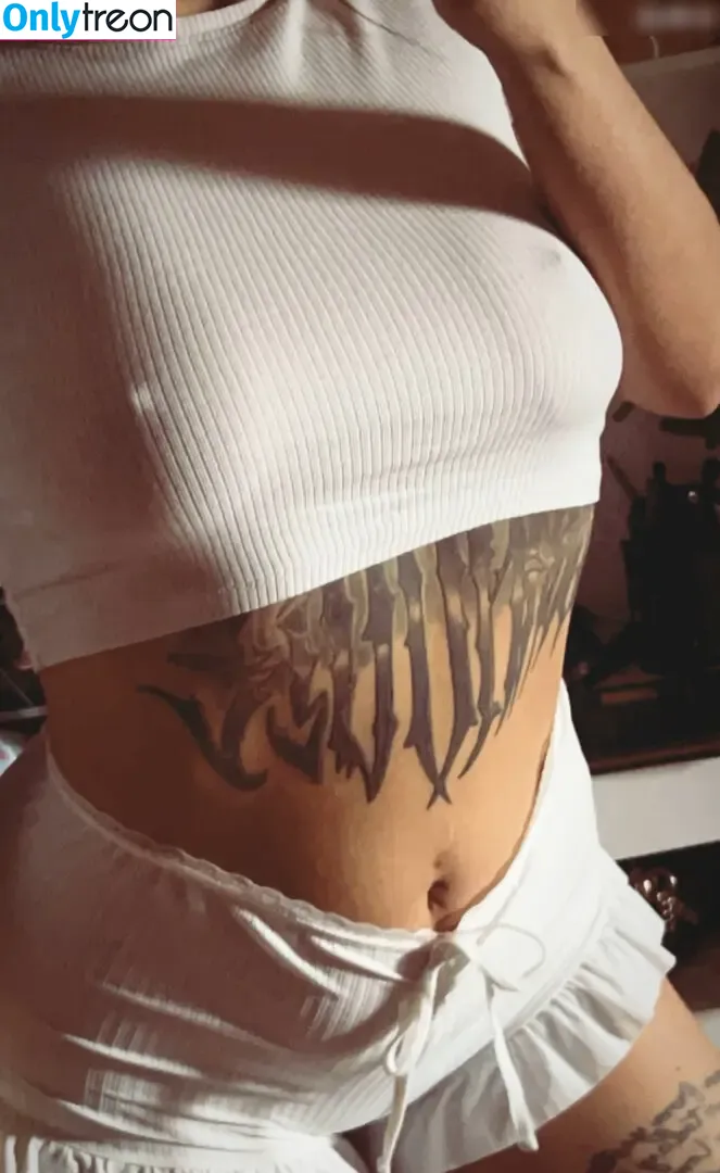 Badbxnny nude photo #0043 (_annibxnny_)