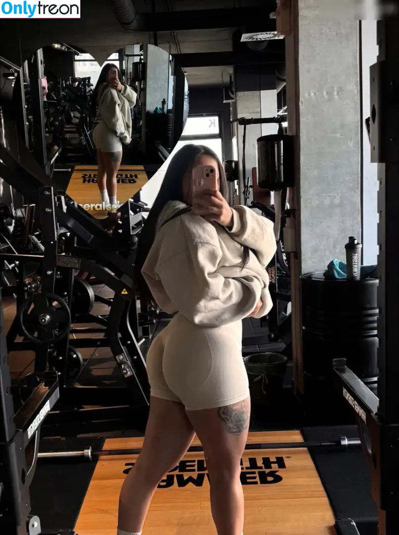 Badbxnny nude photo #0114 (_annibxnny_)