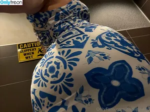 badlilshego / asshleyyy.g nude photo #0198