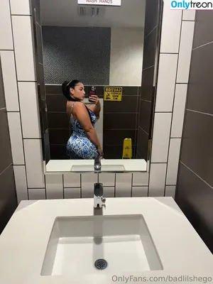 badlilshego / asshleyyy.g nude photo #0202