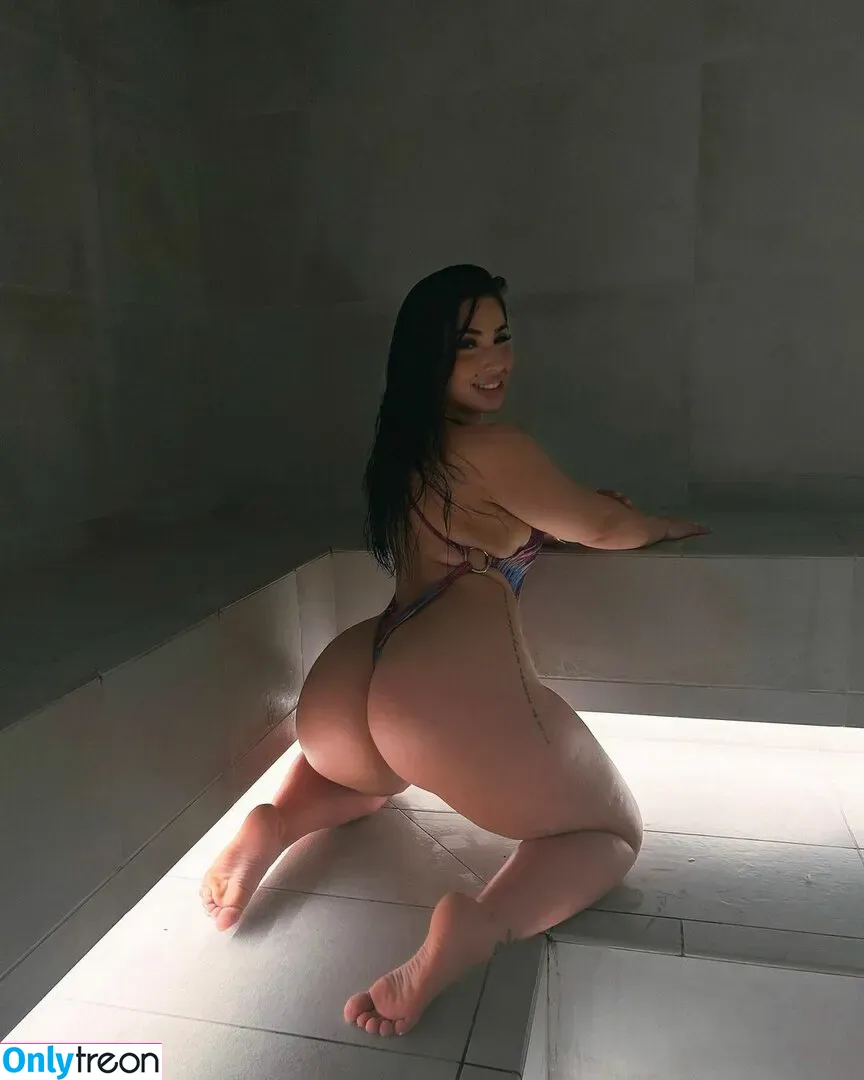 badlilshego nude photo #0003 (asshleyyy.g)