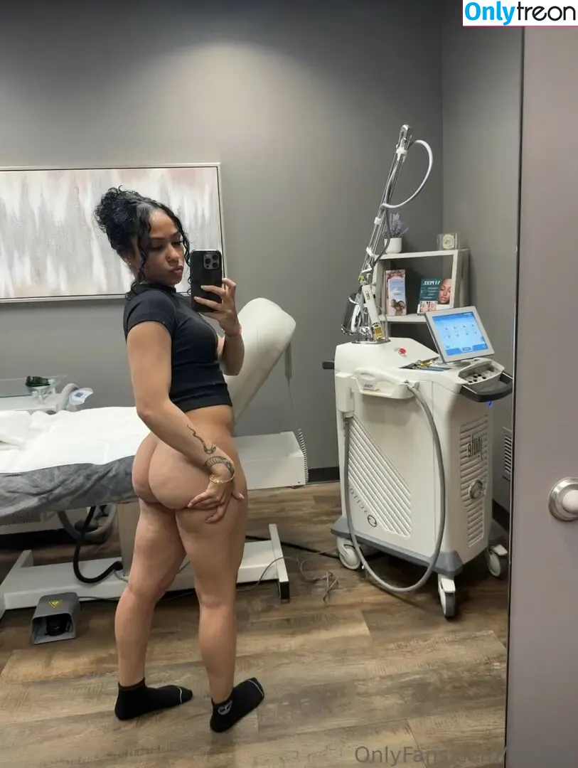 Baecia nude photo #0041 (Curly Sosa / Thecurlysosa)