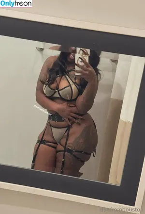 baefromhouston1 / baegoddesss nude photo #0124