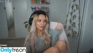 Baffy / buffylovesvampires / missbaffytwitch nude photo #0030