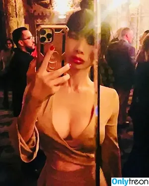 Bai Ling / iambailing фото голая #1414