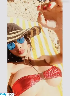 Bai Ling / iambailing фото голая #1446