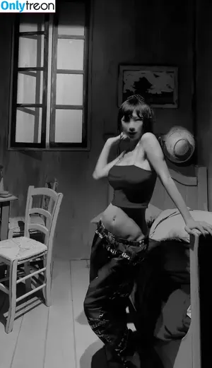 Bai Ling / iambailing фото голая #1614