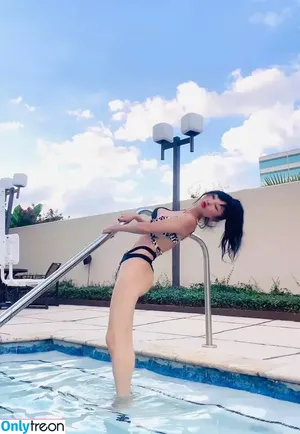 Bai Ling / iambailing фото голая #1656