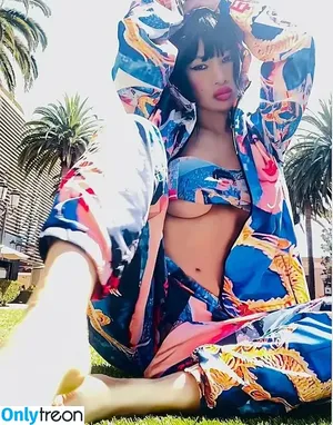 Bai Ling / iambailing фото голая #1810