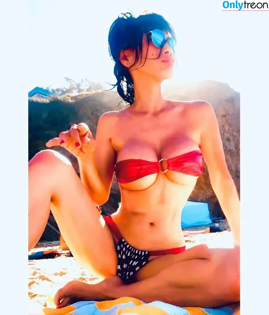 Bai Ling nude photo #1476 (iambailing)