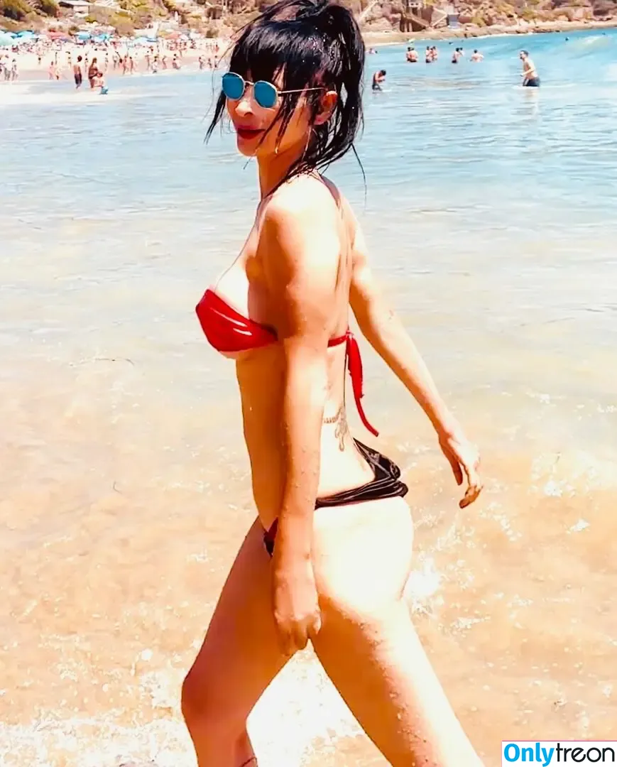 Bai Ling nude photo #1477 (iambailing)