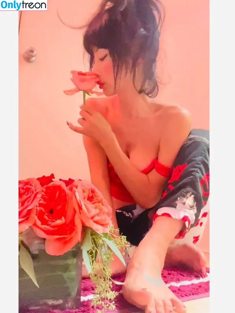 Bai Ling nude photo #1939 (iambailing)