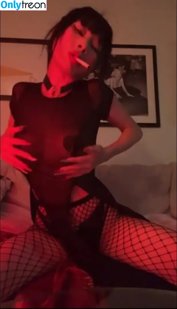 Bai Ling nude photo #1957 (iambailing)