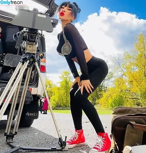 Bai Ling / iambailing фото голая #2046