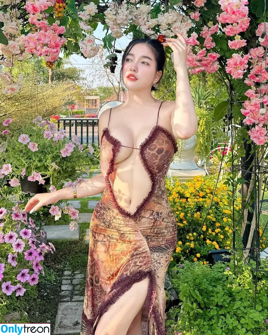 BaiFern Kunthada nude photo #0016 (baibaifern / kunthada_baifern)