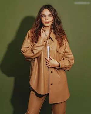 Bailee Madison / baileemadison / bailey_madis0n nude photo #0066