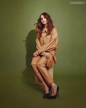Bailee Madison / baileemadison / bailey_madis0n nude photo #0073