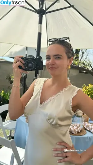 Bailee Madison / baileemadison / bailey_madis0n nude photo #0645