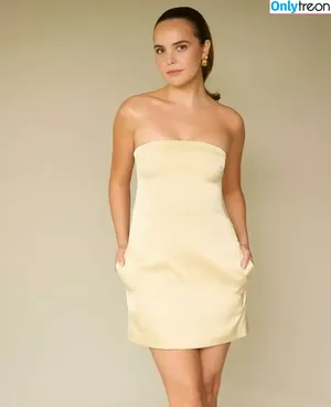 Bailee Madison / baileemadison / bailey_madis0n nude photo #0647