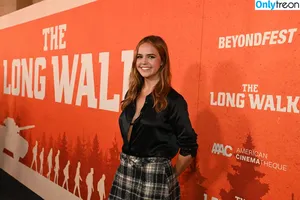 Bailee Madison / baileemadison / bailey_madis0n nude photo #0689