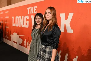 Bailee Madison / baileemadison / bailey_madis0n nude photo #0699
