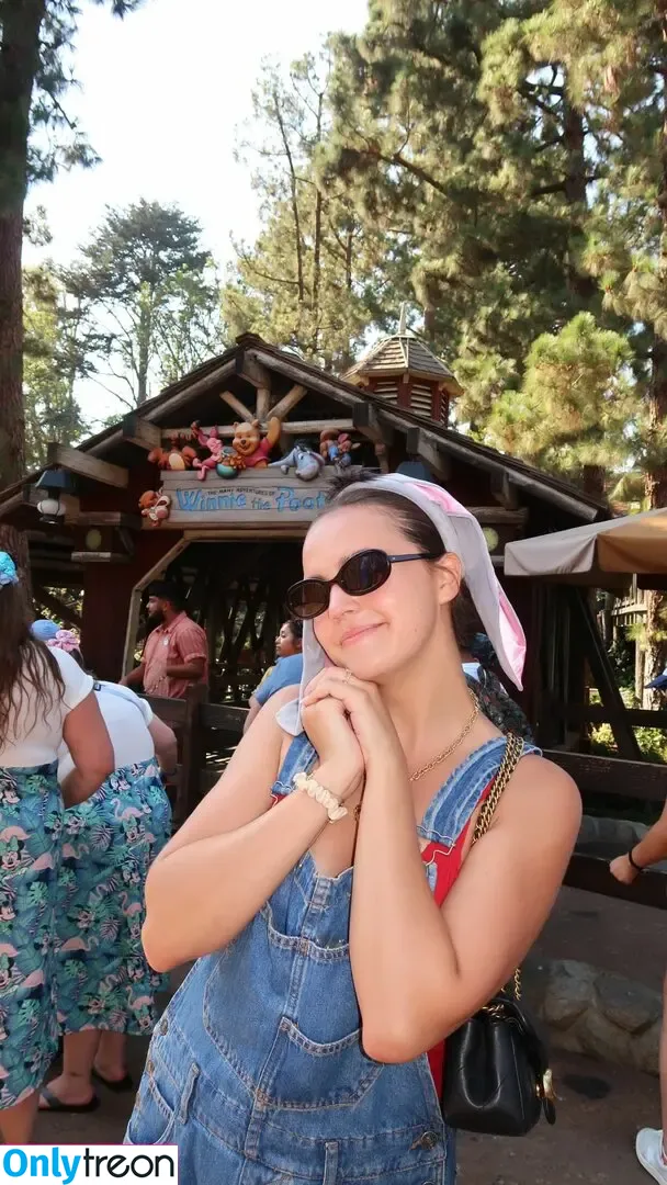Bailee Madison nude photo #0640 (baileemadison / bailey_madis0n)