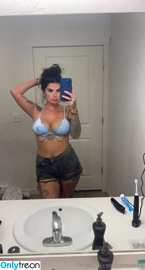 baileebree nude photo #0018 (baileebree)