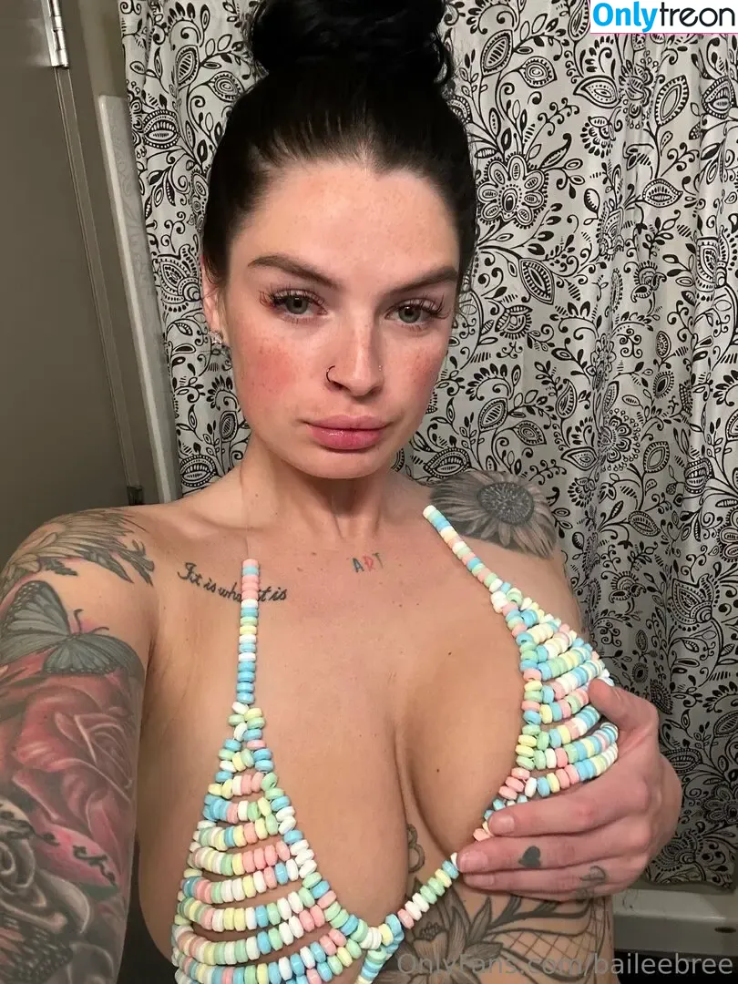 baileebree nude photo #0019 (baileebree)