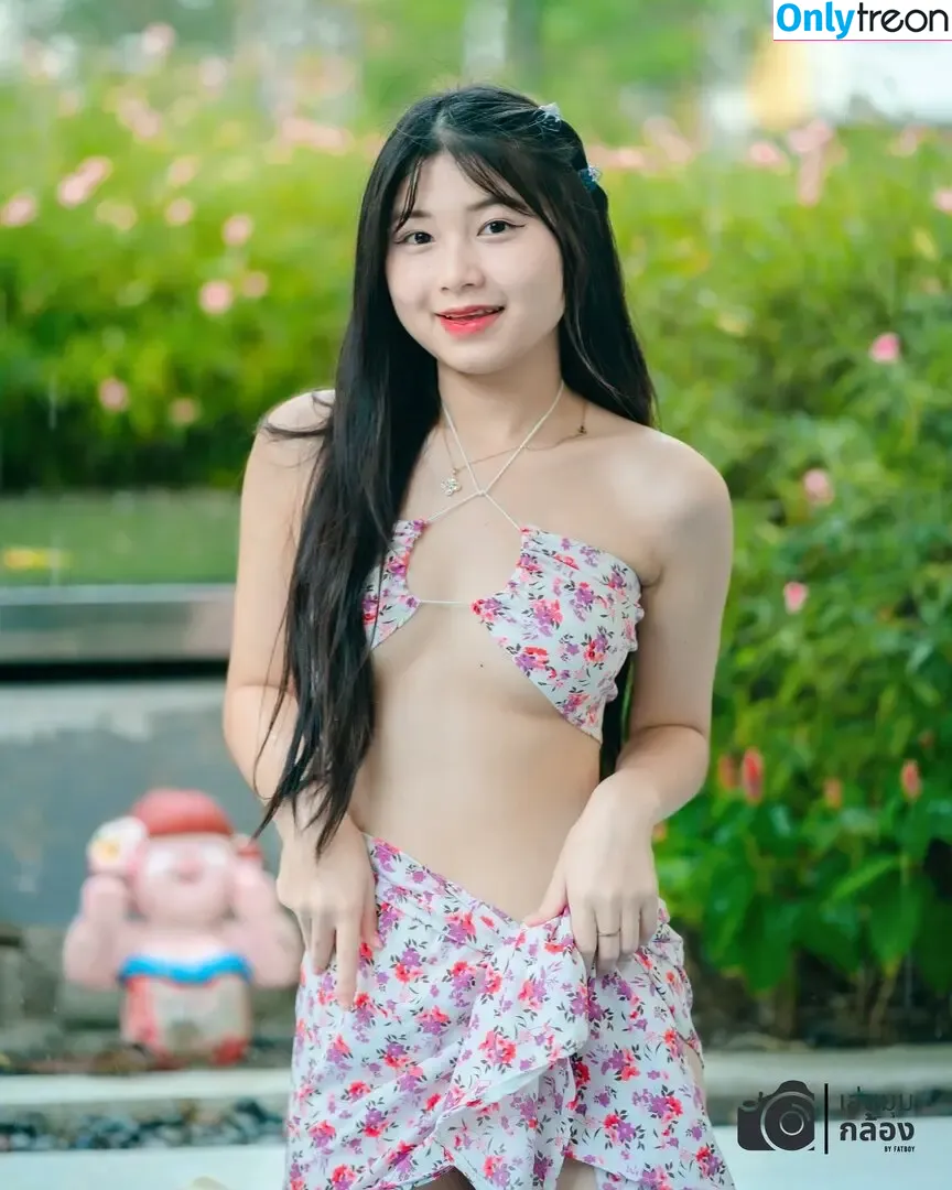 baitoey nude photo #0036 (baitoey2904 / toey.suthasini)