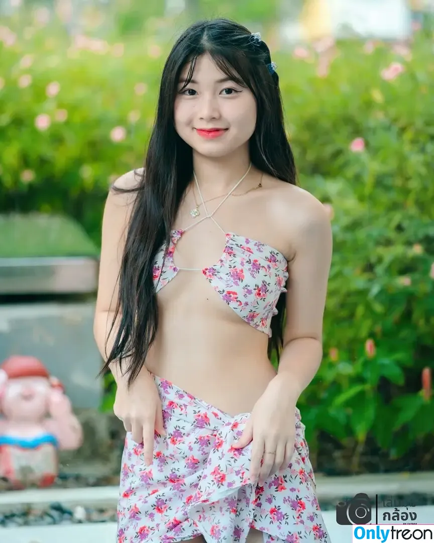 baitoey nude photo #0037 (baitoey2904 / toey.suthasini)