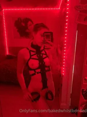 Bakedwhilstbonded / ruby.tandoh nude photo #0123