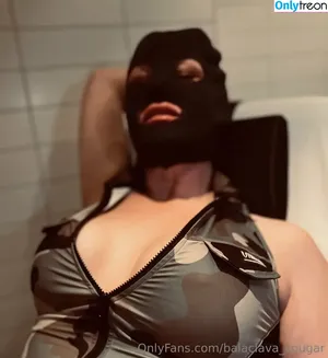 balaclava_cougar / reel nude photo #0001
